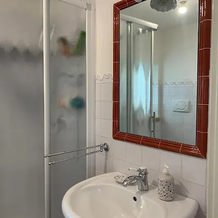 Lamia Nina Casa de Férias