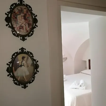 Semesterbostad Lamia Nina *